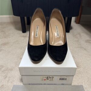 SOLD Manolo Blahnik Tucciototo Black Suede Heels 39.5